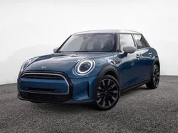 Island blue Gebraucht 2024 Mini Cooper Classic Kleinwagen | 24.900 € (Superpreis)
