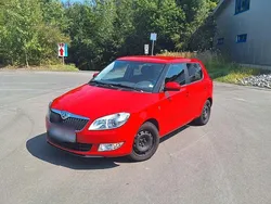 Rot Gebraucht 2014 Skoda Fabia Kleinwagen | 7.499 € (Guter Preis)