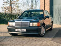 Blauschwarz 199 Gebraucht 1989 Mercedes 190 Limousine | 33.900 €