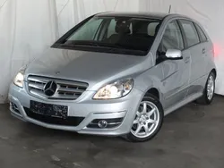 Silber Gebraucht 2008 Mercedes B200 Van / Kleinbus | 6.408 € (Teuer)