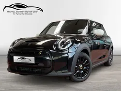 Schwarz Gebraucht 2023 Mini Cooper SE Classic Kleinwagen | 18.990 € (Superpreis)