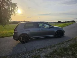 Schwarz Gebraucht 2013 VW Golf VII Highline Limousine | 9.999 € (Etwas zu teuer)