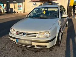 Silber Gebraucht 2000 VW Golf IV Limousine | 2.000 € (Fairer Preis)