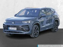 Delfingrau metallic Gebraucht 2025 VW Tayron R-line SUV | 54.450 € (Superpreis)