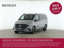 Grau Gebraucht 2024 Mercedes V220 Style Van / Kleinbus | 62.780 €