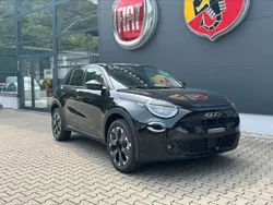 Schwarz Neu 2025 Fiat 600E La Prima Limousine | 38.290 €