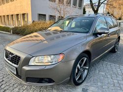 Oyster grey pearl / metallic Gebraucht 2008 Volvo V70 Summum Kombi | 7.550 € (Fairer Preis)