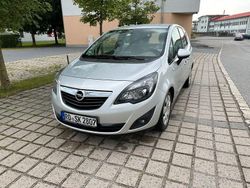 Silber Gebraucht 2013 Opel Meriva Van / Kleinbus | 5.990 € (Superpreis)