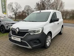 Weiß Gebraucht 2023 Renault Kangoo Rapid Extra Van / Kleinbus | 22.989 € (Fairer Preis)