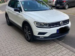 Schwarz Gebraucht 2017 VW Tiguan Sound SUV | 20.300 € (Fairer Preis)