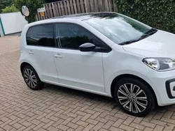 Weiß Gebraucht 2020 VW up! Kleinwagen | 8.407 € (Fairer Preis)