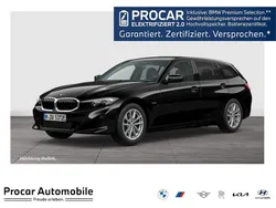 Schwarz Gebraucht 2022 BMW 320e Sport Line Kombi | 27.495 € (Fairer Preis)
