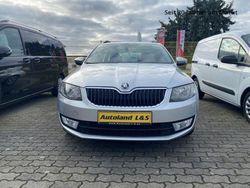 Silber Gebraucht 2017 Skoda Octavia Ambition Kombi | 9.990 € (Fairer Preis)