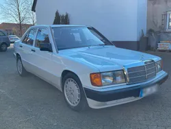 Weiß Gebraucht 1990 Mercedes 190 Limousine | 7.355 €