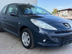 Grau Gebraucht 2011 Peugeot 206+ Kleinwagen | 2.450 € (Fairer Preis)