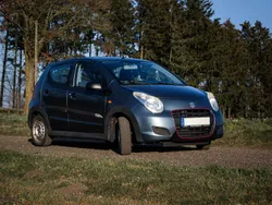 Grau Gebraucht 2012 Suzuki Alto Club Kleinwagen | 2.199 € (Fairer Preis)