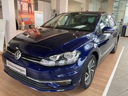Atlantic blue metallic Gebraucht 2018 VW Golf VII Sound Limousine | 17.990 € (Fairer Preis)