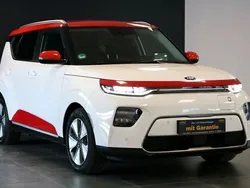 (ah1) schneeweiss & infernorot Gebraucht 2020 Kia Soul EV Spirit SUV | 21.990 € (Fairer Preis)