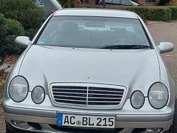 Silber Gebraucht 1999 Mercedes CLK320 Elegance Coupé | 4.900 € (Guter Preis)