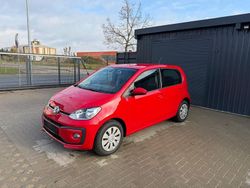 Rot Gebraucht 2018 VW up! move up! Kleinwagen | 6.800 € (Guter Preis)