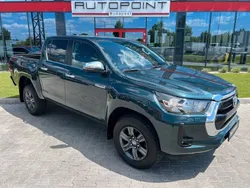 Orange Gebraucht 2024 Toyota HiLux Comfort Abholung | 43.990 € (Superpreis)
