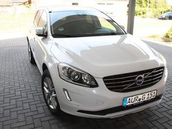 Weiß Gebraucht 2017 Volvo XC60 Summum SUV | 15.900 € (Superpreis)