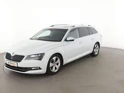 Weiß Gebraucht 2018 Skoda Superb Style Kombi | 19.290 € (Fairer Preis)