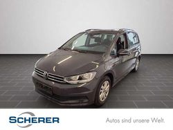 Uranograu Gebraucht 2024 VW Touran Comfortline Van / Kleinbus | 31.900 € (Fairer Preis)