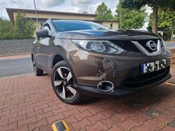 Braun Gebraucht 2016 Nissan Qashqai SUV | 17.600 € (Teuer)