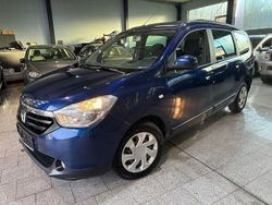 Blau Gebraucht 2016 Dacia Lodgy Lauréate Van / Kleinbus | 4.750 € (Fairer Preis)