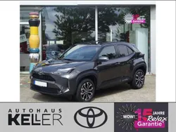 Marlingrau metallic Gebraucht 2024 Toyota Yaris Cross Team SUV | 29.960 € (Guter Preis)