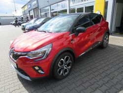 Rot Gebraucht 2021 Renault Captur Intens SUV | 18.980 € (Etwas zu teuer)