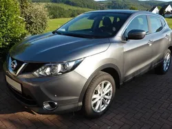 Grau Gebraucht 2016 Nissan Qashqai Acenta SUV | 10.950 € (Guter Preis)