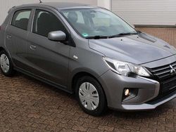 Weiß Gebraucht 2020 Mitsubishi Space Star Limousine | 4.400 € (Superpreis)
