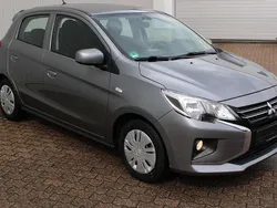 Weiß Gebraucht 2020 Mitsubishi Space Star Limousine | 4.400 € (Superpreis)