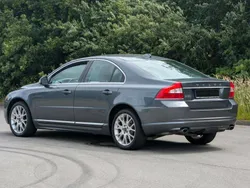Grau Gebraucht 2010 Volvo S80 Limousine | 7.500 €