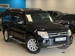 Mysticschwarz (p) Gebraucht 2010 Mitsubishi Pajero Instyle SUV | 16.499 € (Fairer Preis)