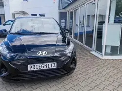 Met (silber Gebraucht 2023 Hyundai i10 GO! Kleinwagen | 13.670 € (Guter Preis)
