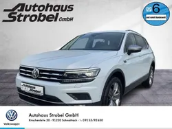 Weiß white silver metallic (metallic) Gebraucht 2017 VW Tiguan Allspace Highline SUV | 31.990 € (Teuer)