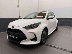 Weiß Gebraucht 2020 Toyota Yaris Hybrid Business Edition Kleinwagen | 15.950 € (Guter Preis)