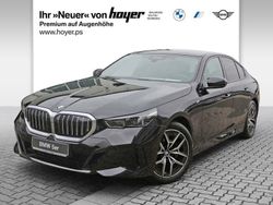 Saphirschwarz metallic Gebraucht 2023 BMW 520 Comfort Edition Limousine | 59.990 €