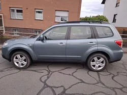 Blau Gebraucht 2010 Subaru Forester Comfort SUV | 9.250 € (Etwas zu teuer)
