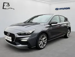 Grau Gebraucht 2020 Hyundai i30 Comfort Limousine | 19.990 € (Fairer Preis)