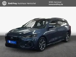 Blau Gebraucht 2024 Ford Focus ST-Line Kombi | 26.826 € (Guter Preis)