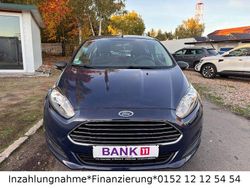 Blau Gebraucht 2015 Ford Fiesta Ambiente Kleinwagen | 2.990 € (Guter Preis)