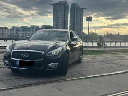 Schwarz Gebraucht 2017 Infiniti Q70 Premium Limousine | 12.500 €