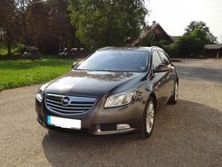 Grau metallic Gebraucht 2010 Opel Insignia Kombi | 17.900 €