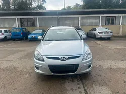 Silber Gebraucht 2009 Hyundai i30 Kombi | 2.500 € (Guter Preis)