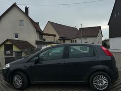 Grau Gebraucht 2008 Fiat Punto Kleinwagen | 2.100 €
