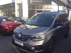 Grau Gebraucht 2024 Renault Kangoo Techno Van / Kleinbus | 28.441 € (Fairer Preis)
